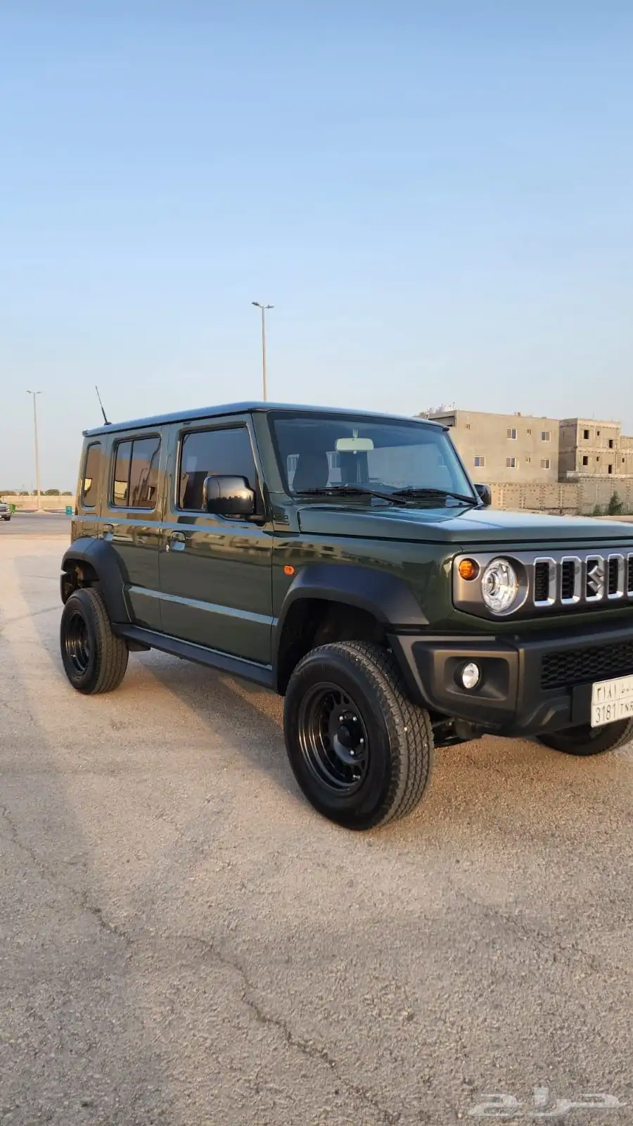 سوزوكي جمني 2025 10