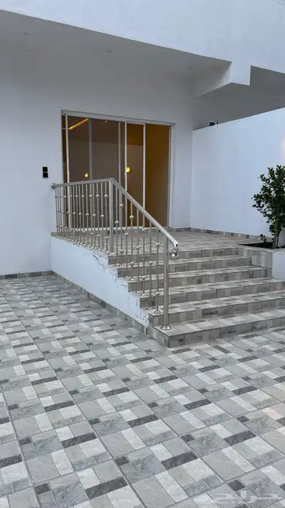 فيلا دوبلكس فاخرة بمخطط الوسام رقم 3 مساحة 447 م للبيع 2