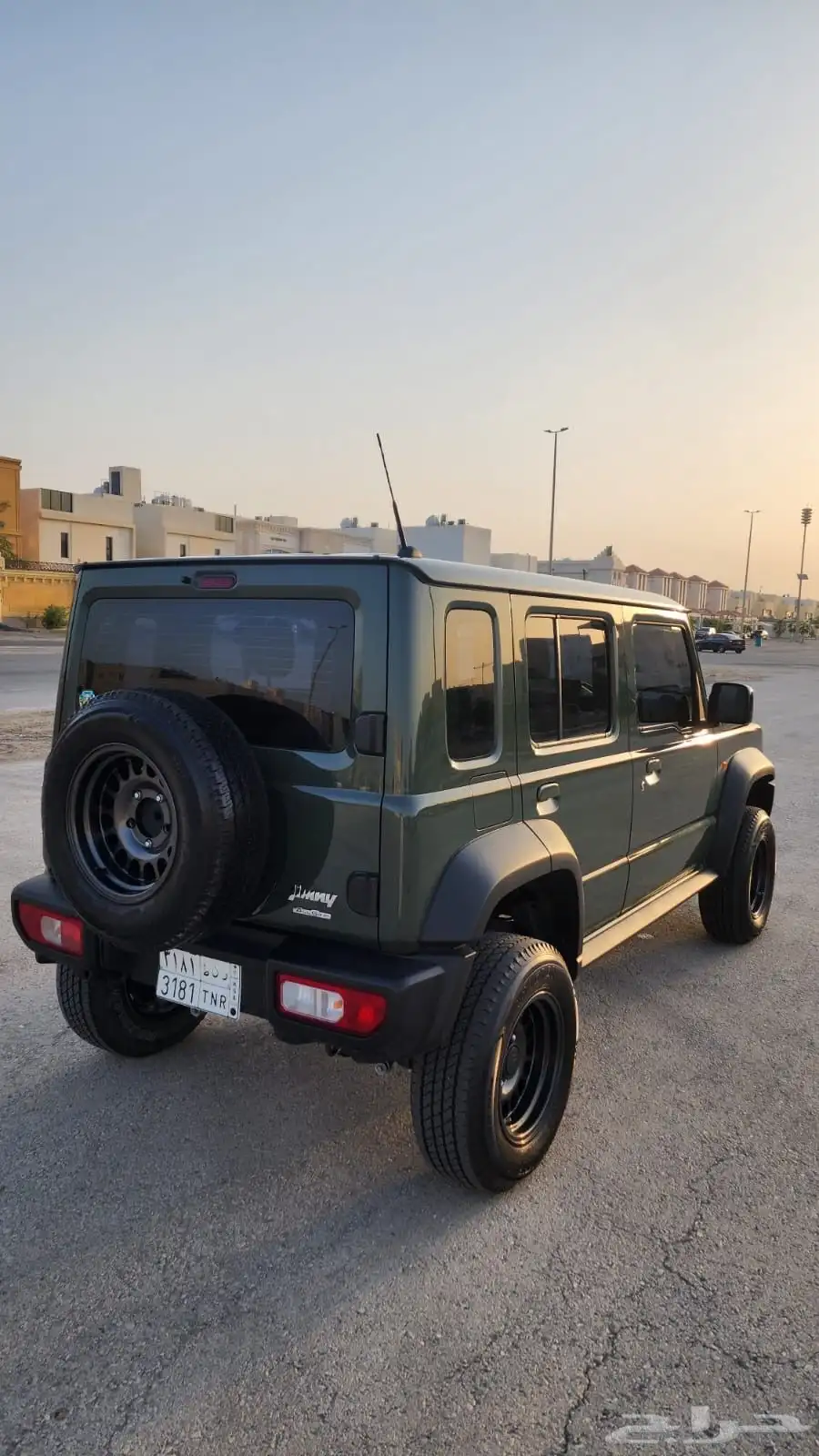 سوزوكي جمني 2025 6