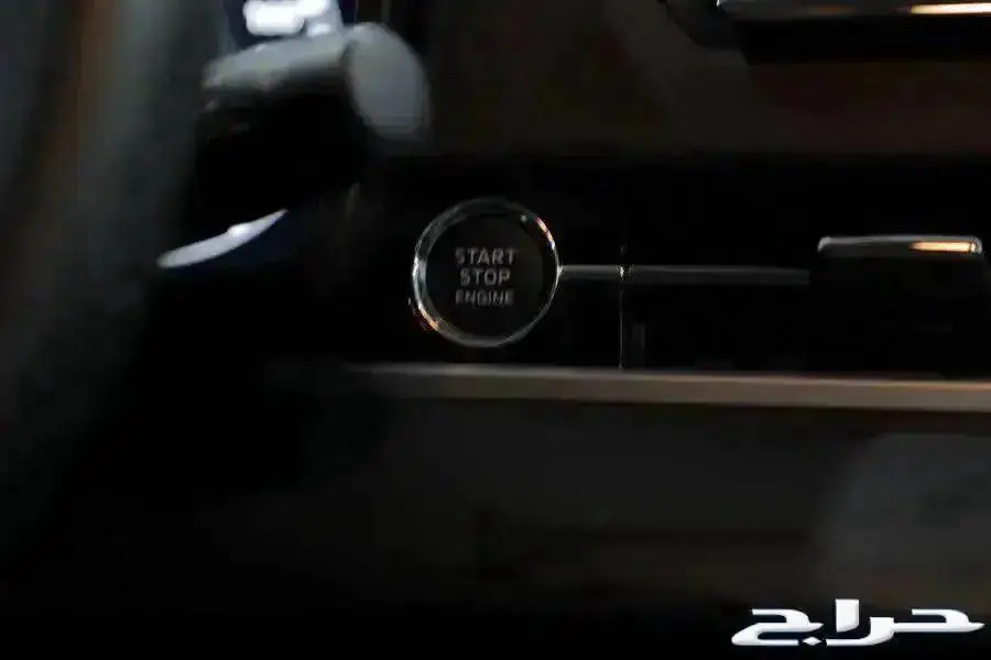 ميتسوبيشي اوتلاندر نص فل بانوراما جلد اربعة سلندر موديل 2024 11