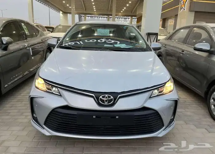 تويوتا كورولا XLI 2.0 مطور بنزين 2025 سعودي اصفار 17