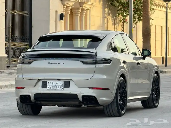 بورش كايين GTS موديل 2022 تحت الضمان 15