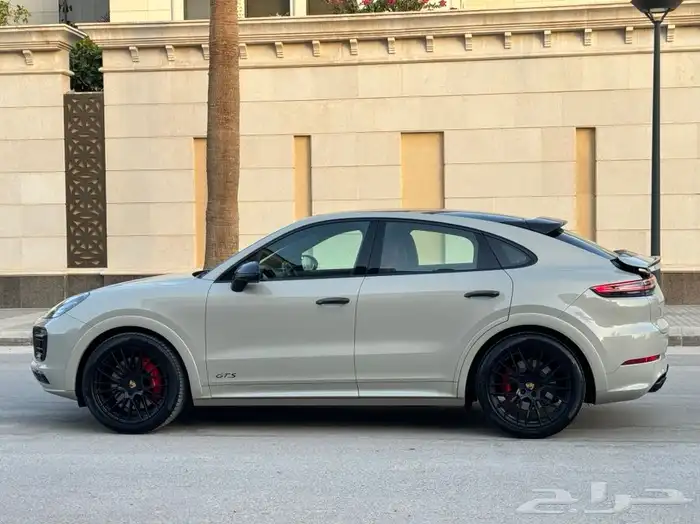 بورش كايين GTS موديل 2022 تحت الضمان 8