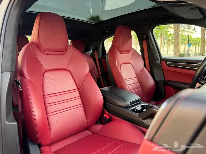 بورش كايين GTS موديل 2022 تحت الضمان 27