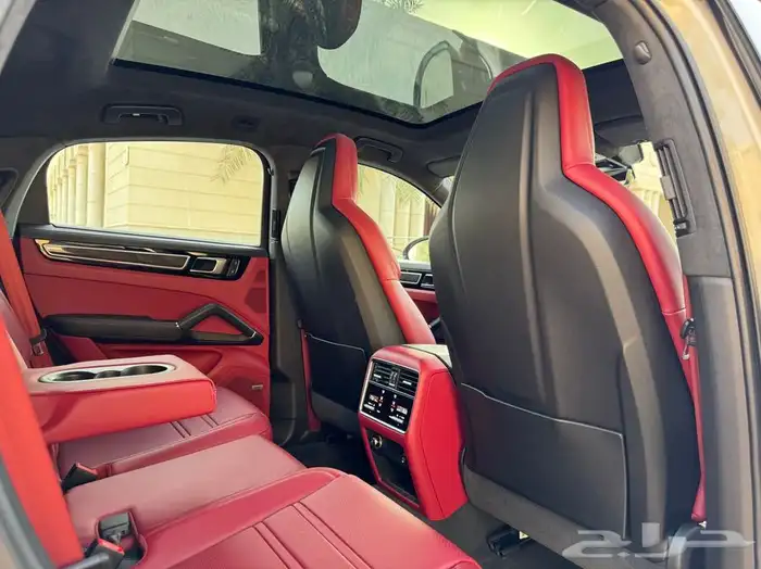 بورش كايين GTS موديل 2022 تحت الضمان 51