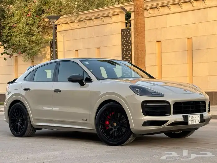 بورش كايين GTS موديل 2022 تحت الضمان 68