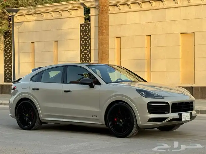 بورش كايين GTS موديل 2022 تحت الضمان 23