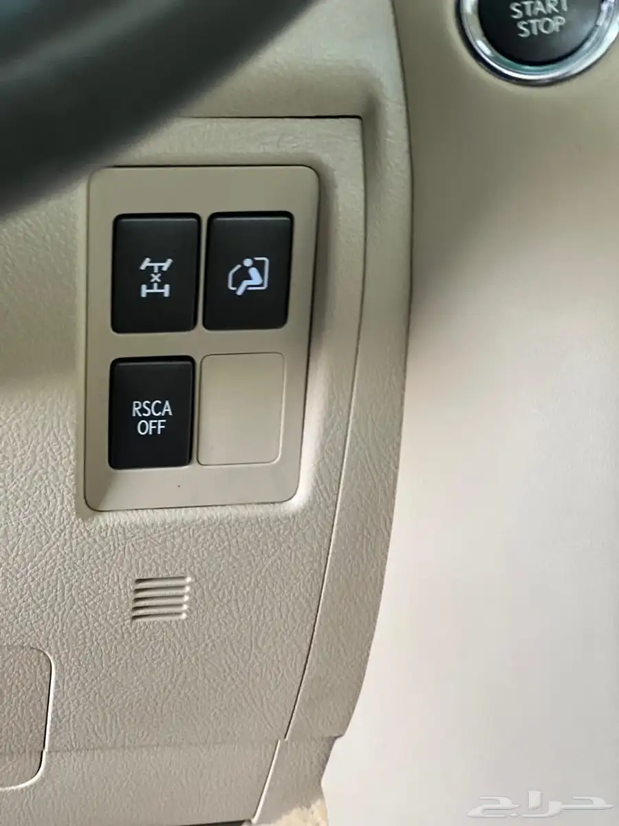 سعودي نظيف 2012 Lexus 30