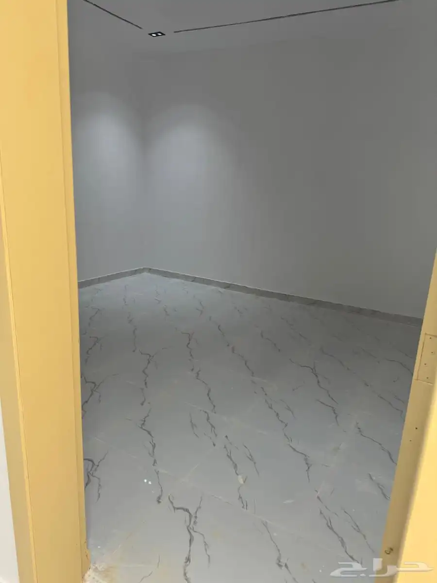 للايجار بحي السعاده 4