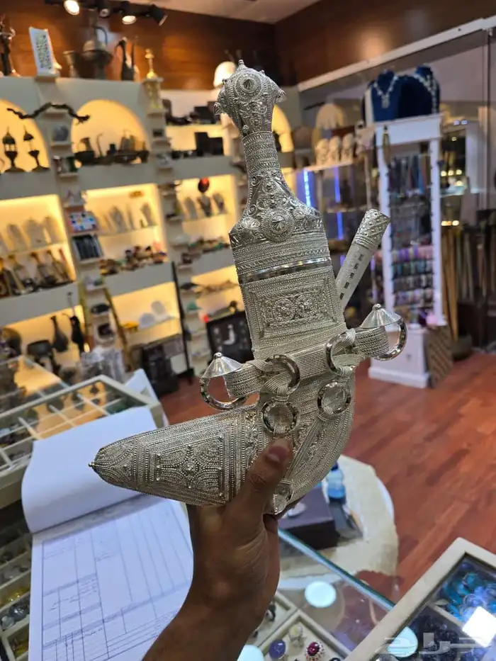 خنجر خناجر عمانية فضه بقرن شبيه ال زراف الهندي 3