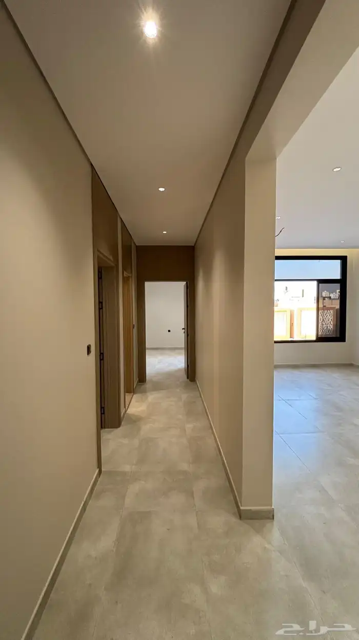 عماره فيها 3 شقق كل شقه 5 غرف 15