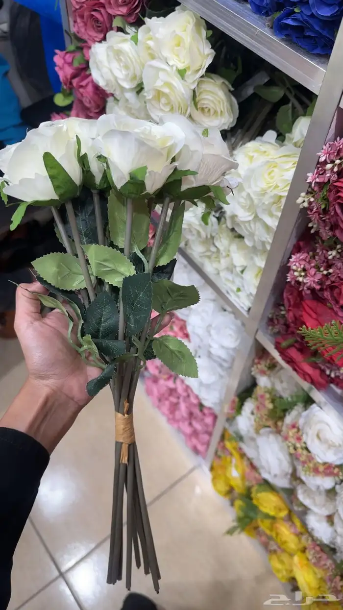 ورد جوري صناعي لون بيج 1