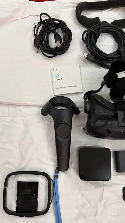 HTC Vive Virtual Reality System 3