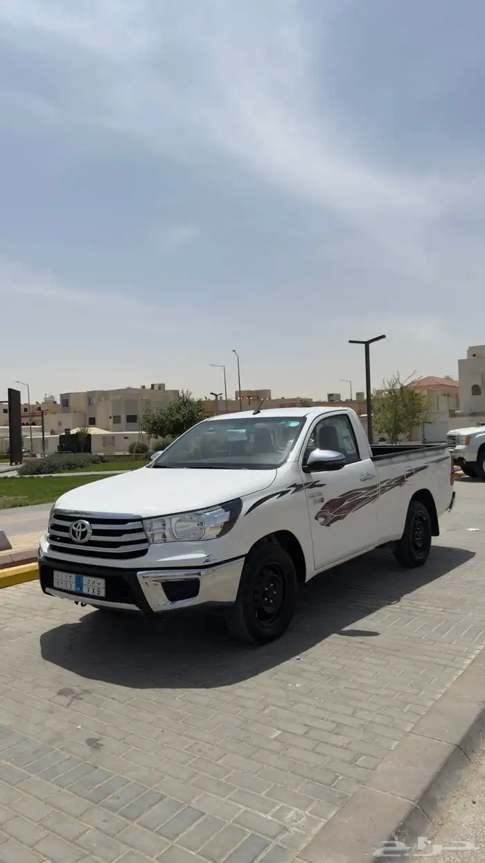 هايلوكس غمارة ديزل 2800 قير عادي 6 غيار 2023 المالك الأول 31