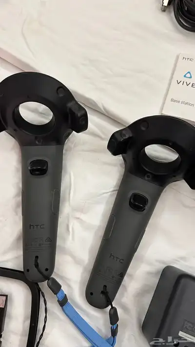 HTC Vive Virtual Reality System 7