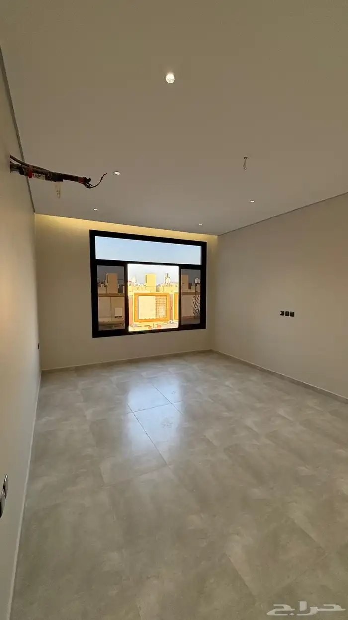 عماره فيها 3 شقق كل شقه 5 غرف 13
