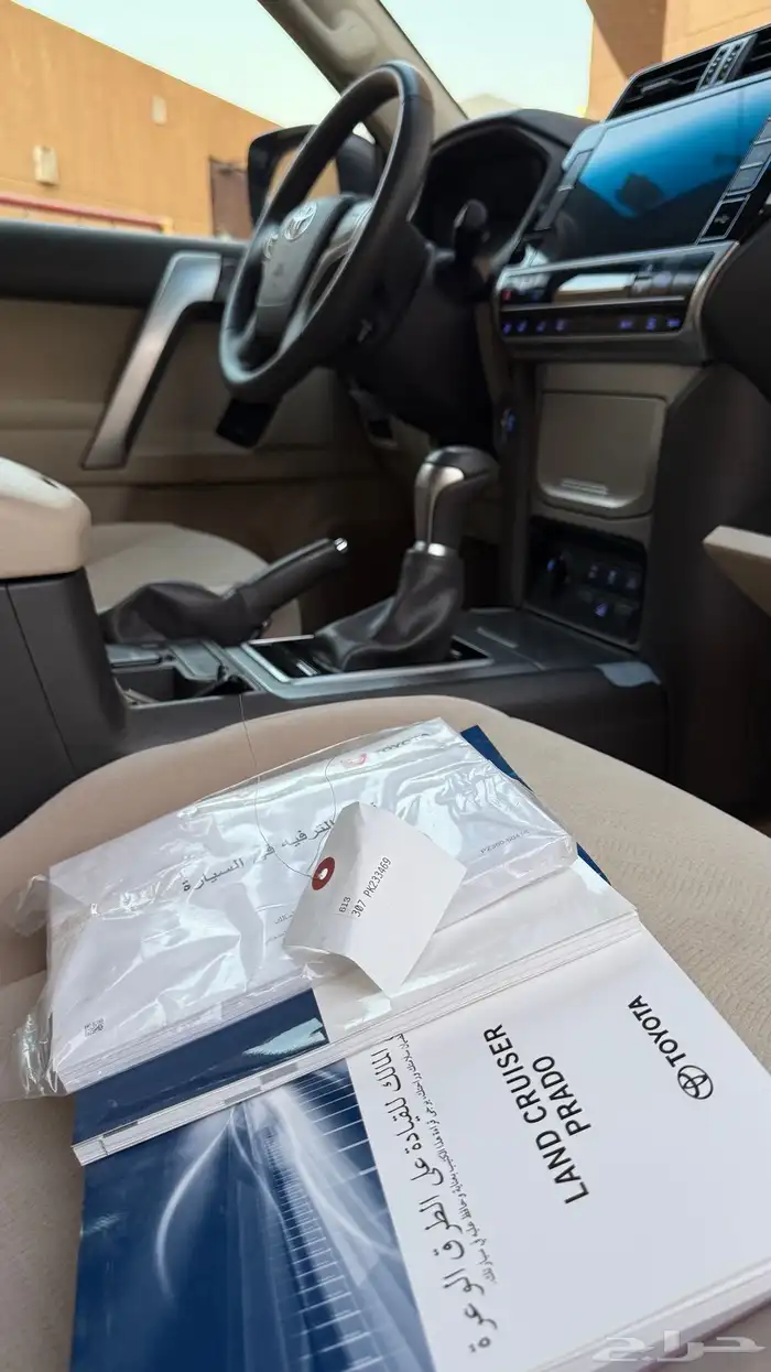 برادو موديل 2023 نظيف جدا 32