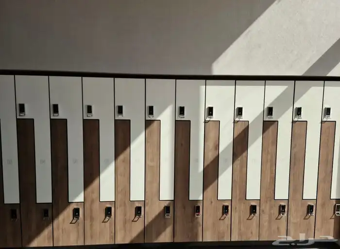 توريد و تركيب قواطع و ابواب فينوليك HPL 4