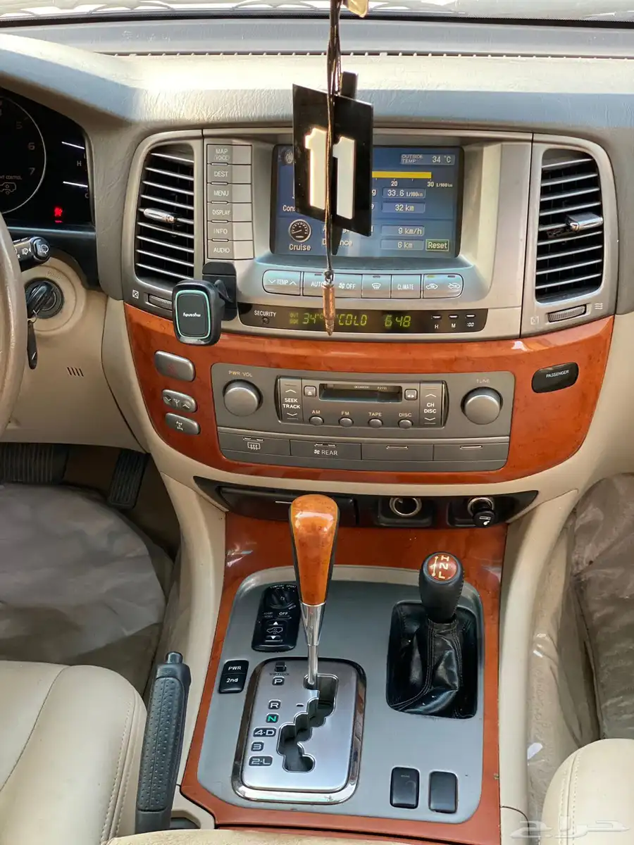 لكزس 2005 LX 3