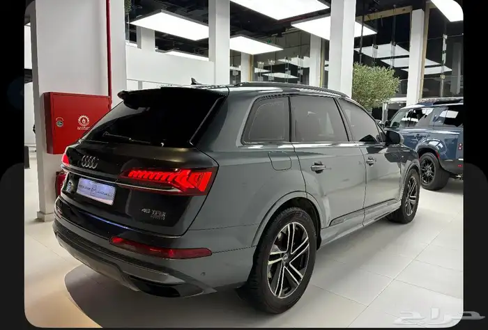 اودي Q7 نظيفه جدا 13
