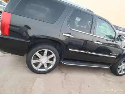 اسكاليد 2008 فل كامل نظيف 1