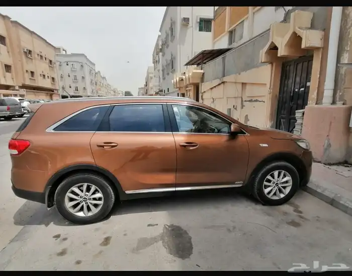 كيا سرنتو 12