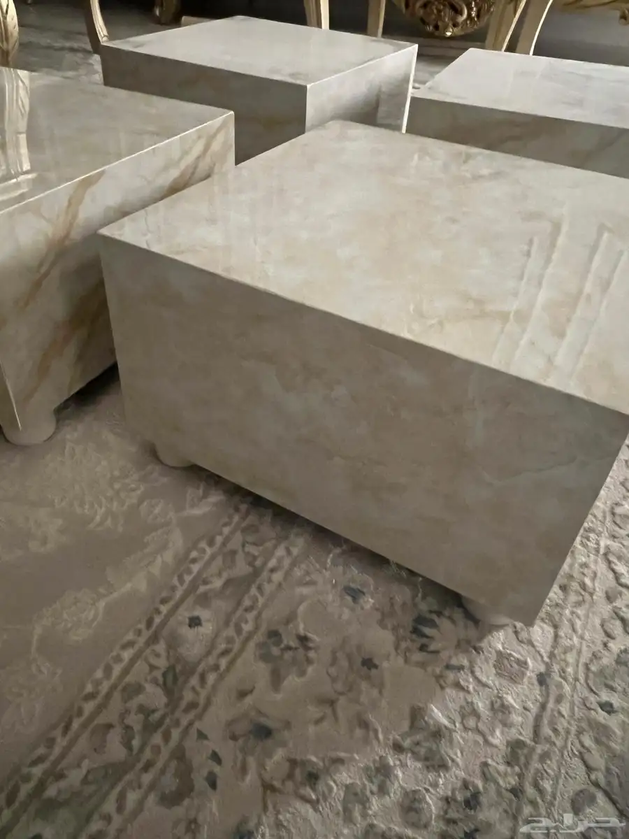 طاولات خدمة 0