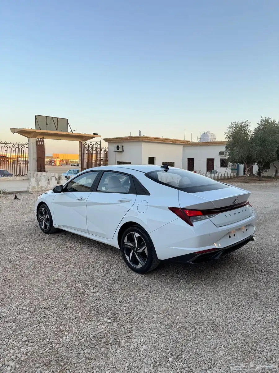 هونداي النترا 2021 بنزين 5