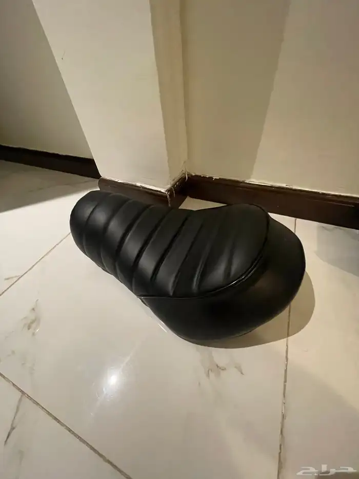 مقاعد هارلي سبوستر 1