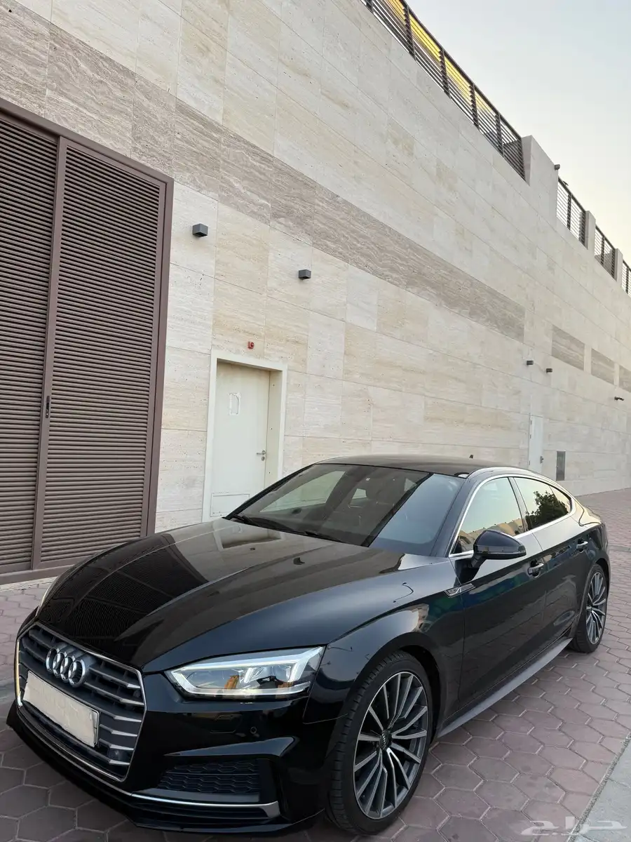 Audi A5 a line 2019 مخزنه index