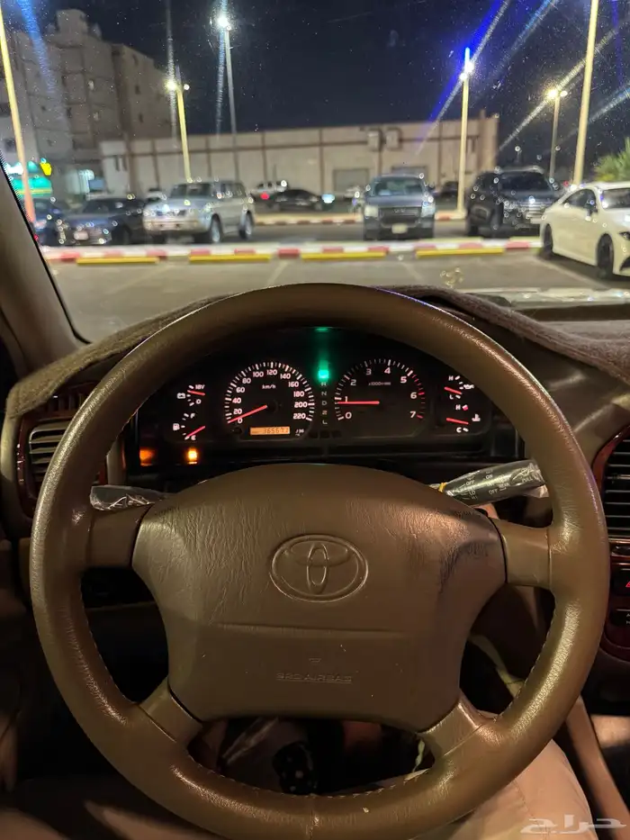 جيب لاندكروزر 2002 ابيض وكالة 13
