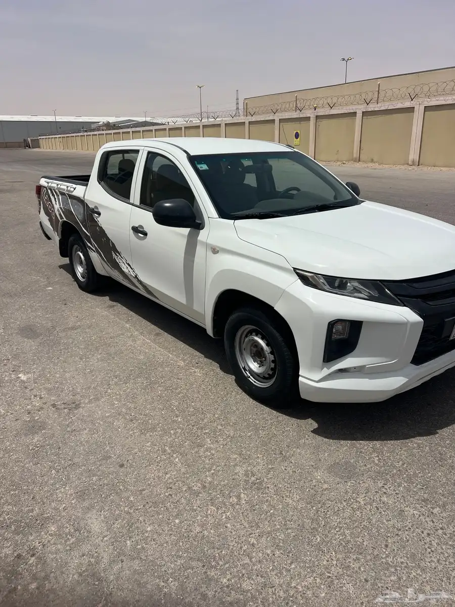 مستوبيشي 200L 1
