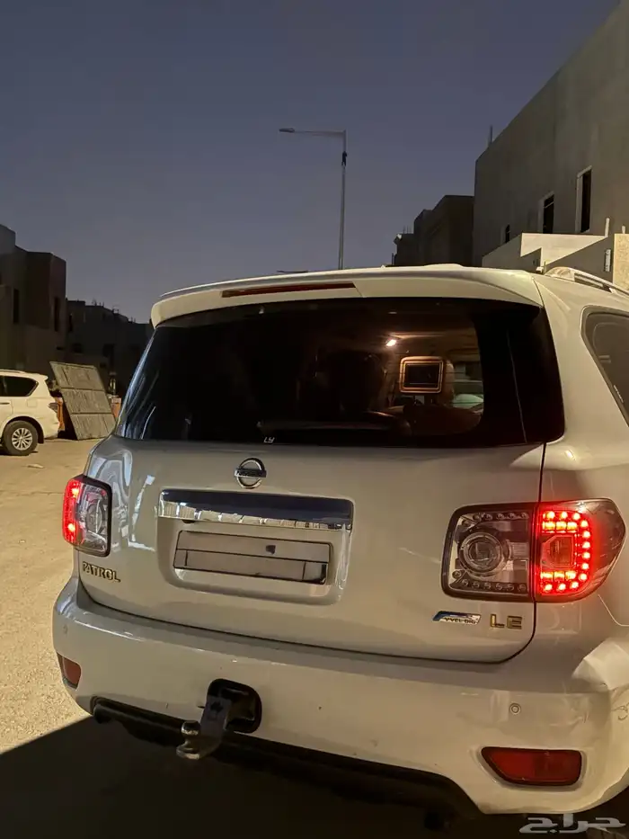 باترول بلاتينيوم 2010 V8 400 حصان 16