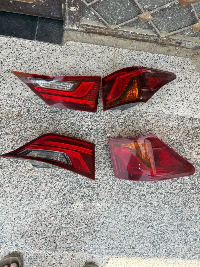 اصطبات خلفيه لكزس GS350 من موديل 2012 الين 2015 اصلي مستعمل 0