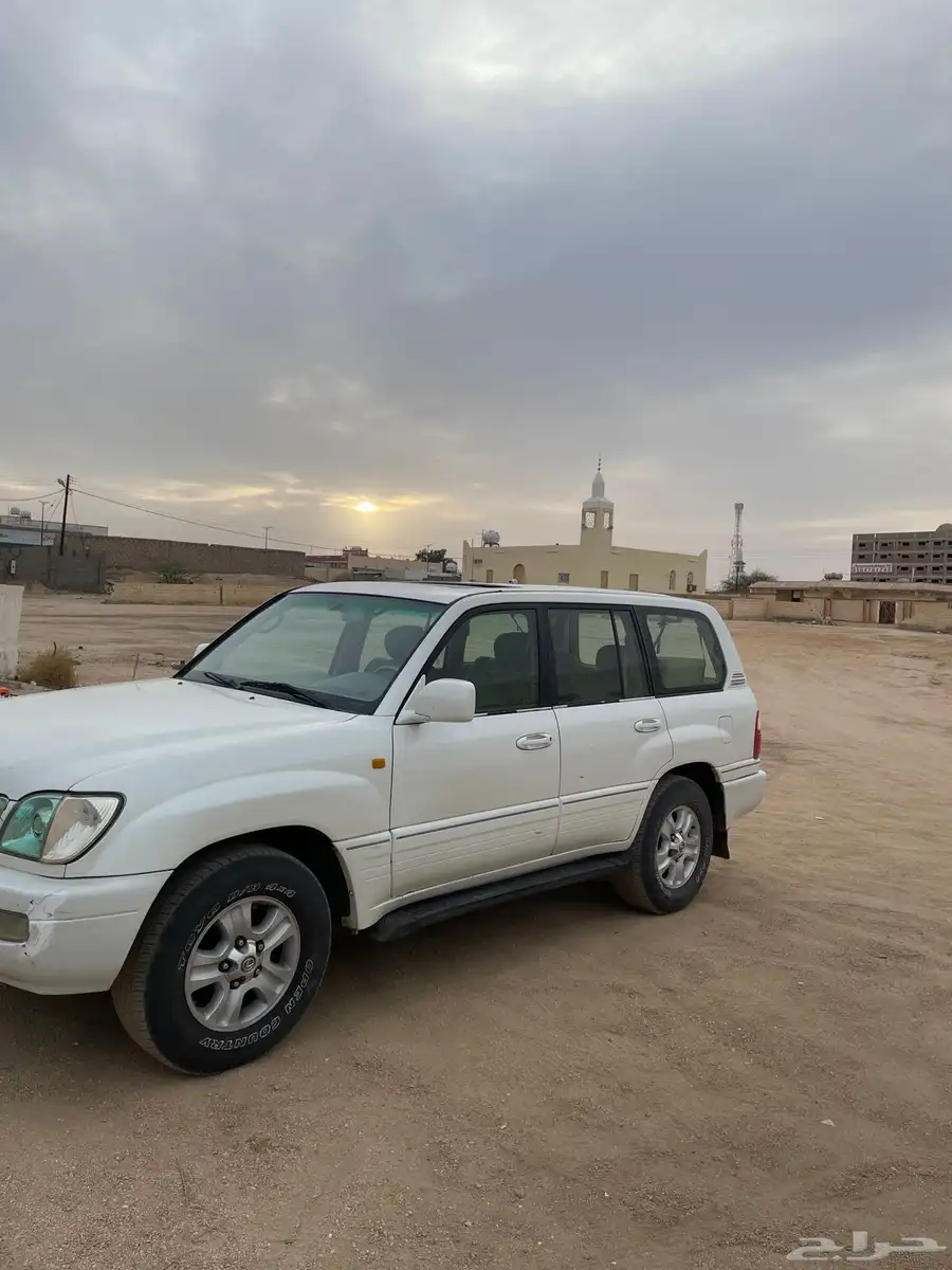 جيب لكسز 2004 1