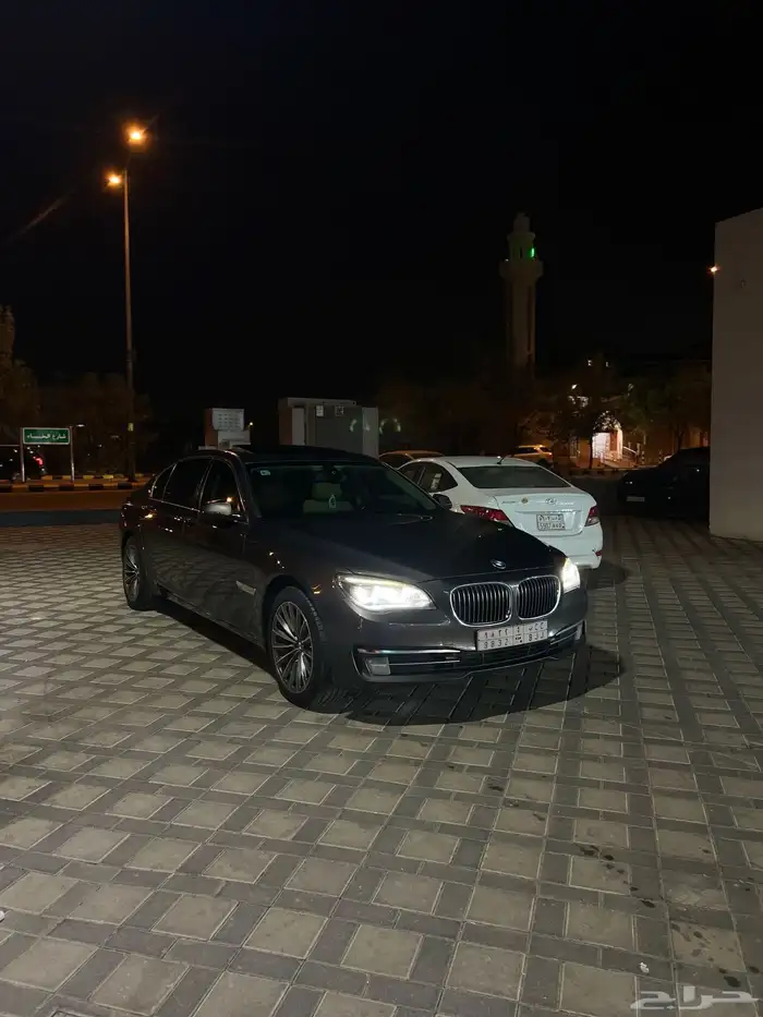 بي ام دبليو 730 موديل 2013 21