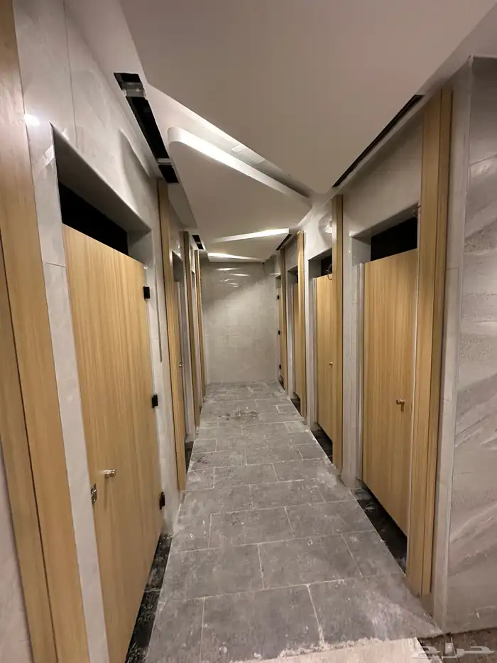 توريد و تركيب قواطع و ابواب فينوليك HPL 0