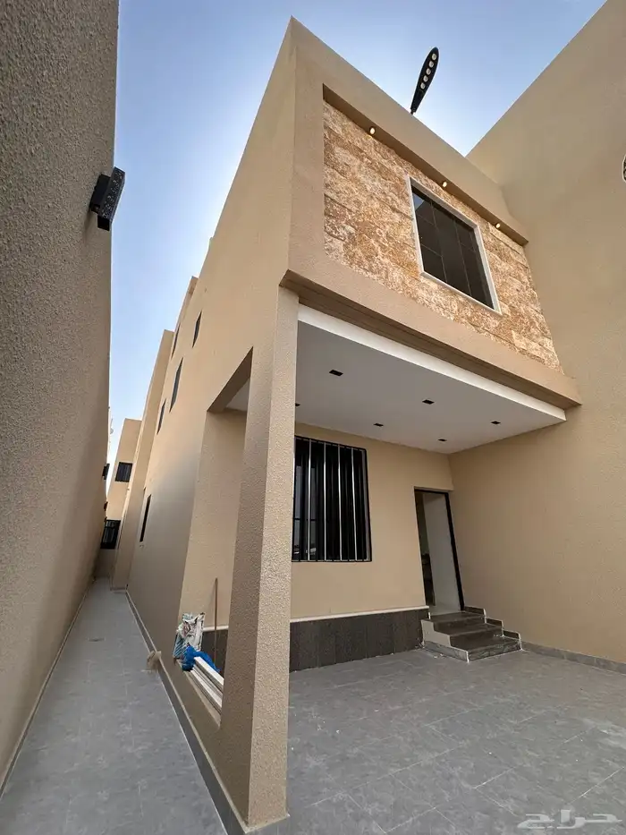 ادوار ارضي مقابل نادي ضمك بين ابها والخميس وقرب مطار ابها 3