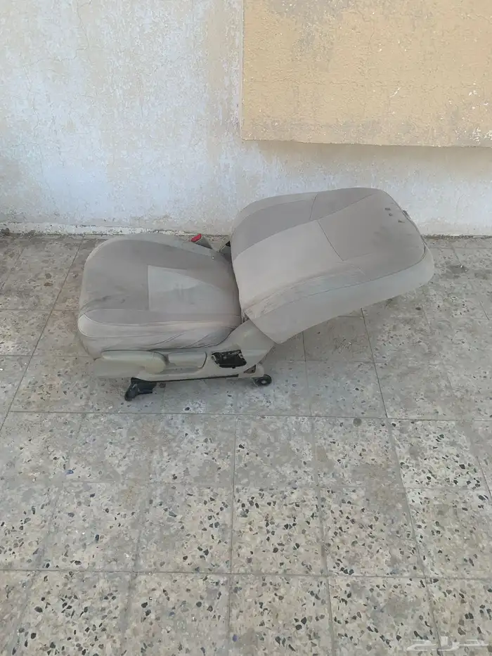 مرتبة هوندا اكورد اماميه جهة السايق وكاله ونظيفه 2