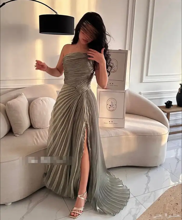 فستان لبسته مره وحده وم عاد احتاجه جديد والله 1