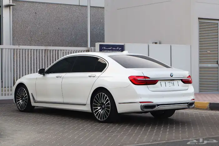 BMW 740Li 2018 للبيع بي ام 12