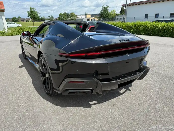 ferrari 12cilindri spider 5