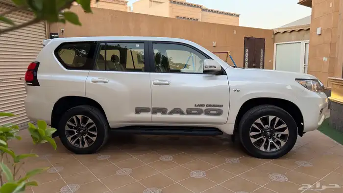 برادو موديل 2023 نظيف جدا 16