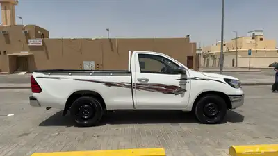 هايلوكس غمارة ديزل 2800 قير عادي 6 غيار 2023 المالك الأول 33