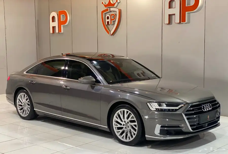 اودي A8 L 2018 ( أعلى فئة ) بحالة نظيفة جدا 3