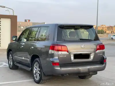 لكزس LX570 (2012) 5