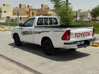 هايلوكس غمارة ديزل 2800 قير عادي 6 غيار 2023 المالك الأول 9