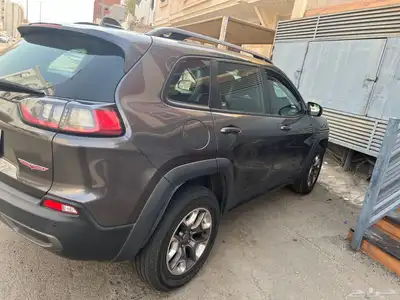للبيع جيب شروكي تريل هوك 2019 0