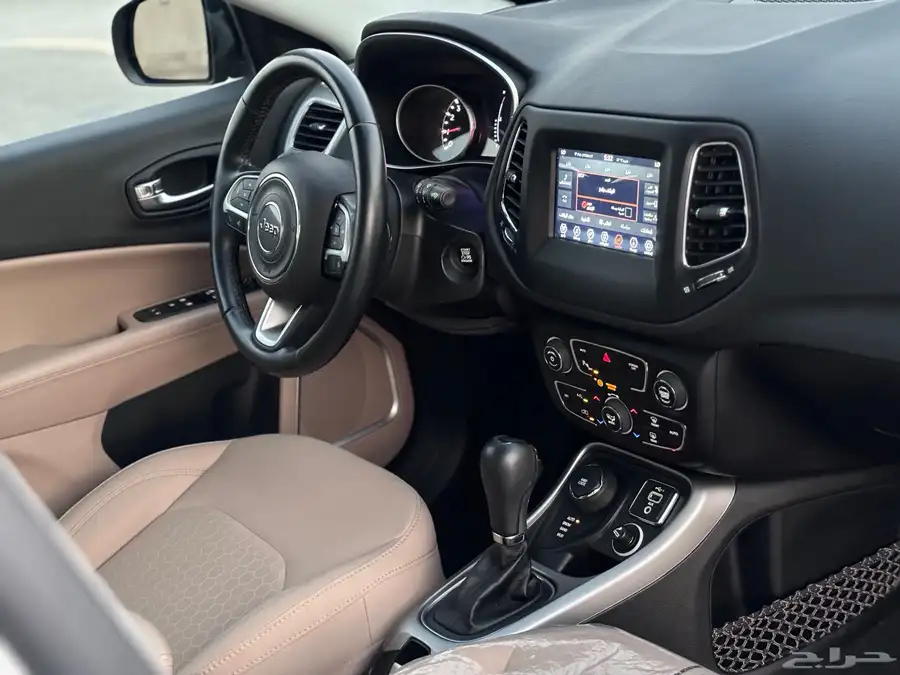 جيب jeep كومباس 2020 عداد 10 الف 19