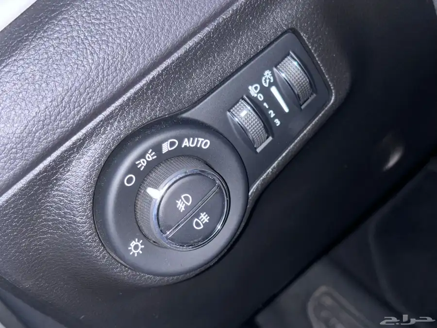 جيب jeep كومباس 2020 عداد 10 الف 35